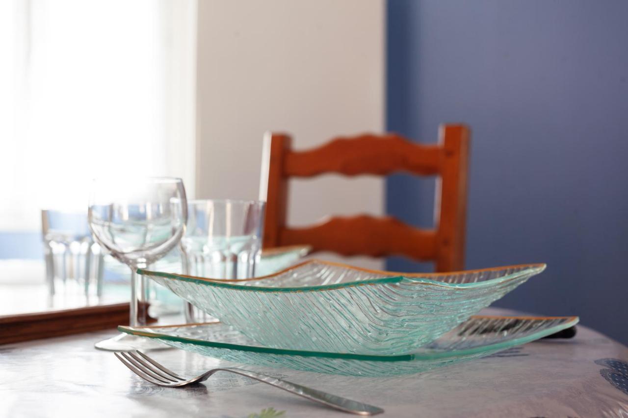 Appartement Avec Piscine Et Cuisine โรกฟอร์ต-ลา-เบดูล ภายนอก รูปภาพ