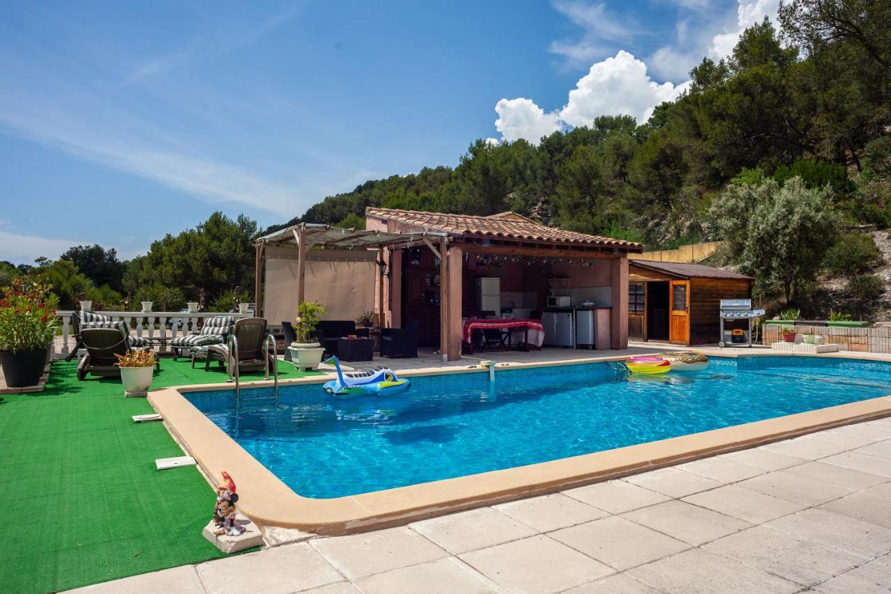 Appartement Avec Piscine Et Cuisine โรกฟอร์ต-ลา-เบดูล ภายนอก รูปภาพ